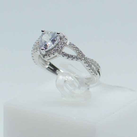 .925 Sterling Silver Heart Ring with CZ Stones - Picture 2 of 5